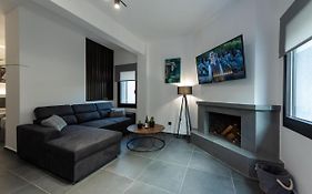 Frourio Lodge Α2